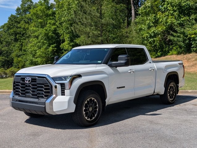 2023 Toyota Tundra 4WD SR5
