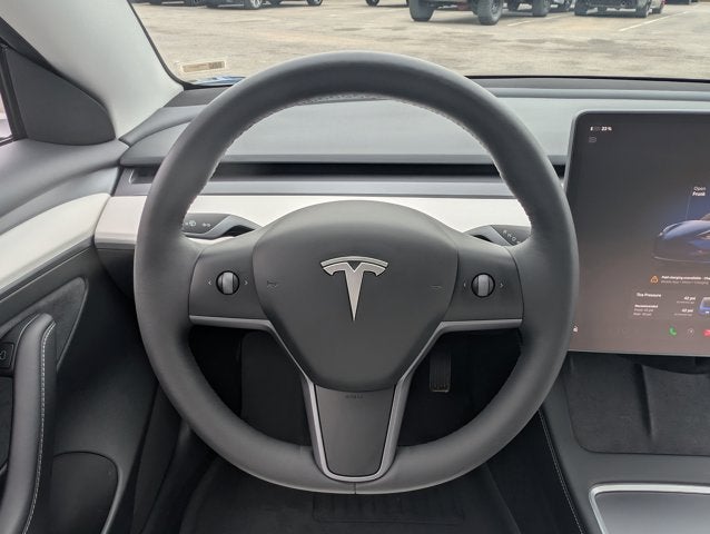 2023 Tesla Model 3 RWD