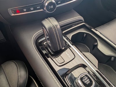 2022 Volvo S60 Recharge Plug-In Hybrid R-Design