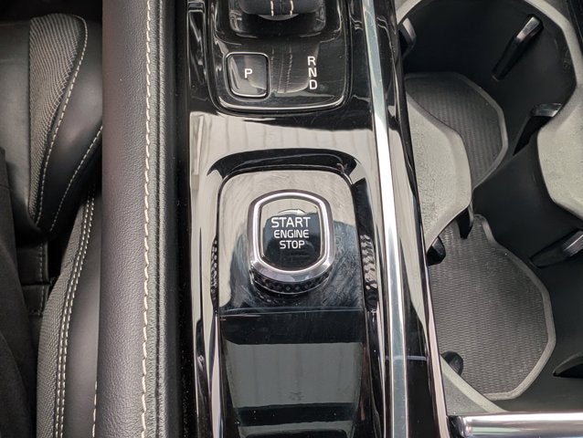 2022 Volvo S60 Recharge Plug-In Hybrid R-Design