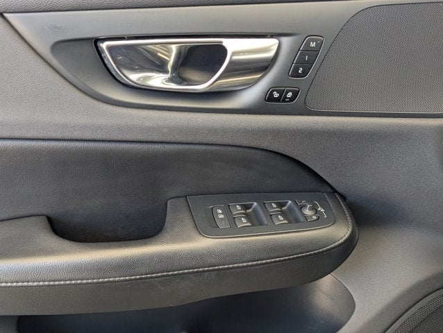 2021 Volvo S60 R-Design Expression