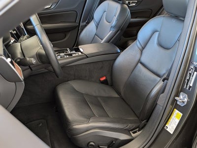 2021 Volvo S60 R-Design Expression