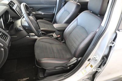 2023 Mitsubishi Outlander Sport SE