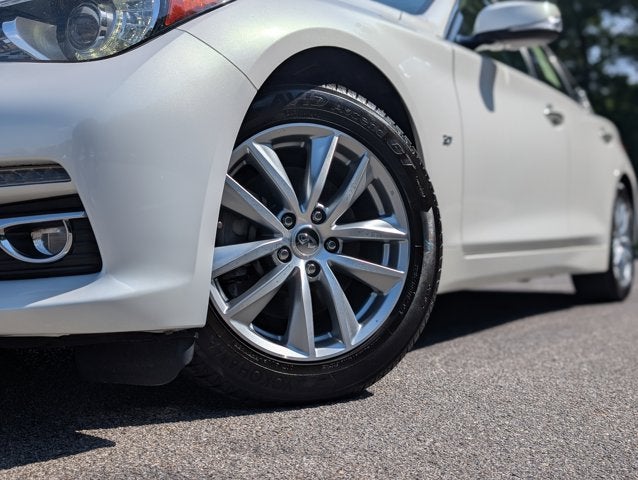 2015 INFINITI Q50 Premium