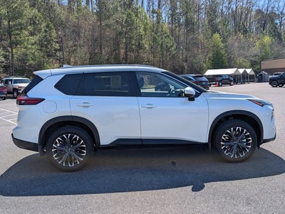 2025 Nissan Rogue SL