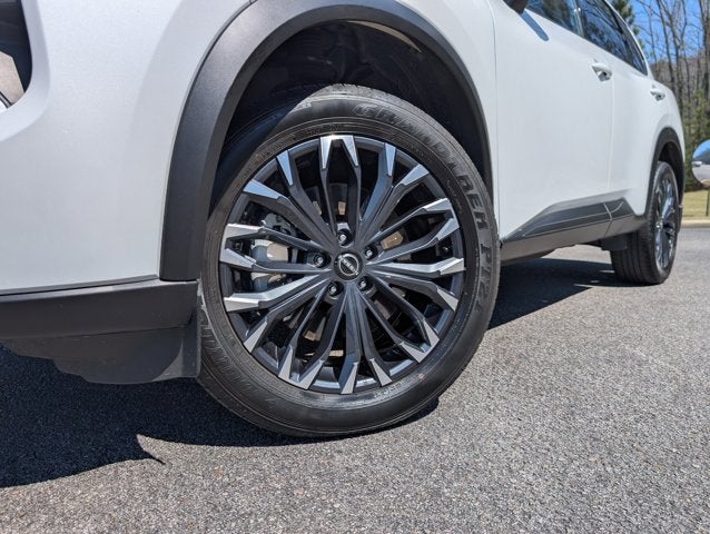 2025 Nissan Rogue SL