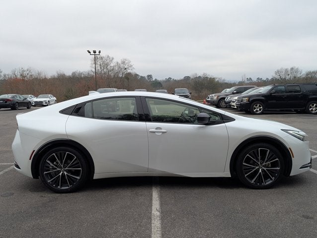 2023 Toyota Prius XLE