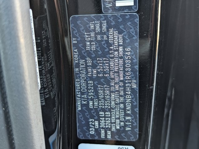 2024 Kia Carnival LX