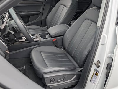 2025 Audi Q5 Premium
