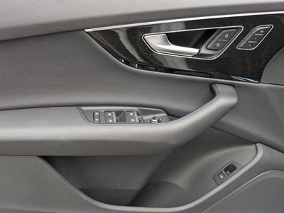 2025 Audi Q7 Premium