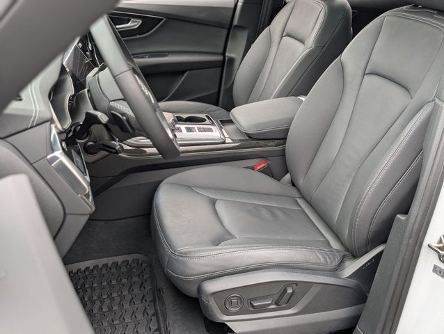 2025 Audi Q7 Premium