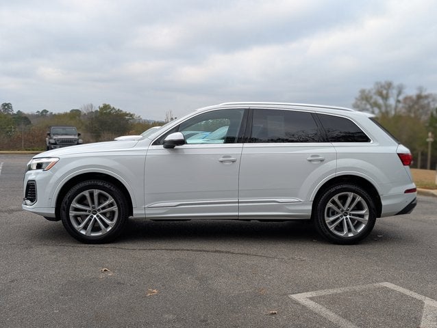 2025 Audi Q7 Premium
