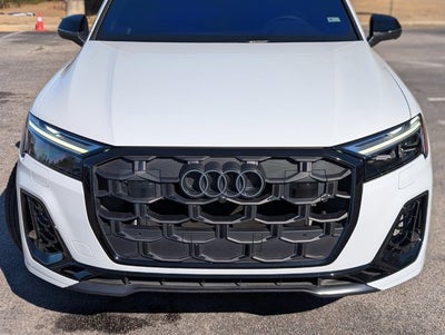 2025 Audi SQ7 Premium Plus