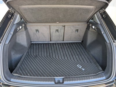 2025 Audi Q4 e-tron Premium Plus