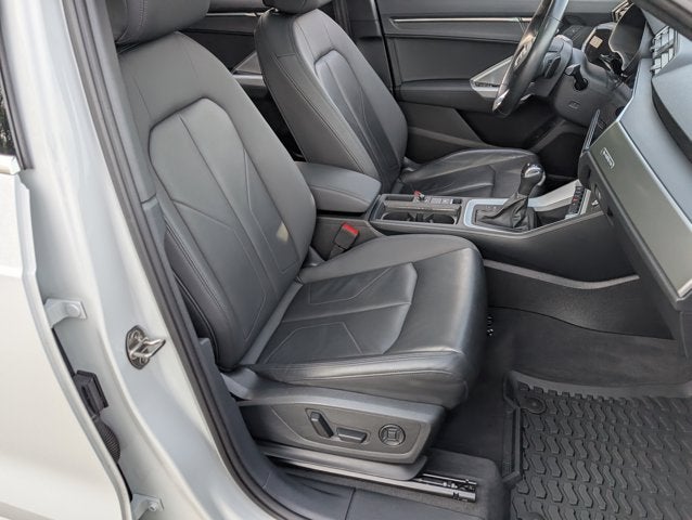 2023 Audi Q3 S line Premium