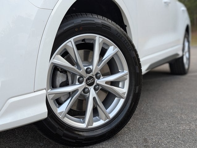 2023 Audi Q3 S line Premium