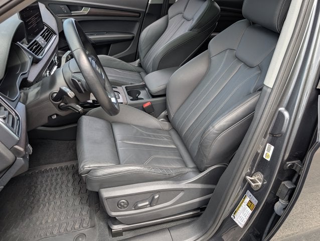 2023 Audi Q5 S line Premium Plus