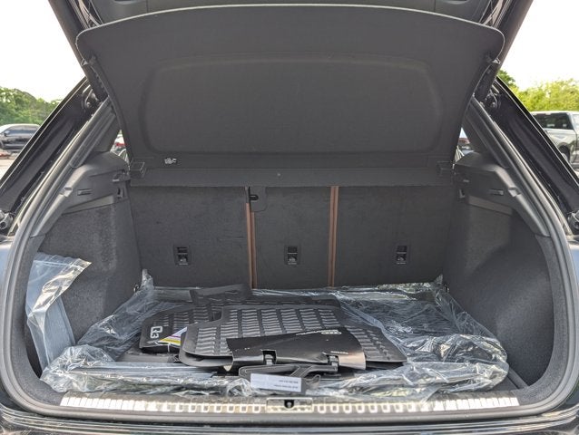 2024 Audi Q3 S line Premium Plus