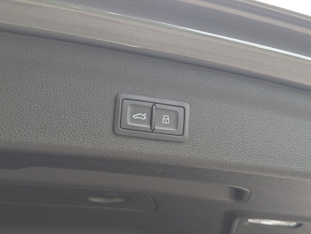 2020 Audi Q3 S line Premium Plus