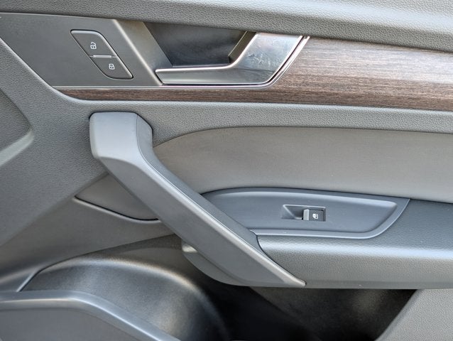 2025 Audi Q5 S line Premium