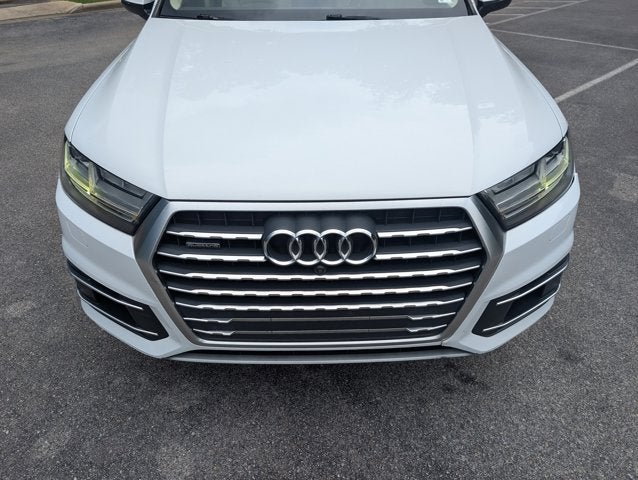2019 Audi Q7 Premium Plus
