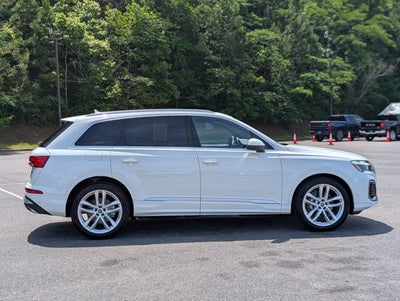 2025 Audi Q7 Premium Plus