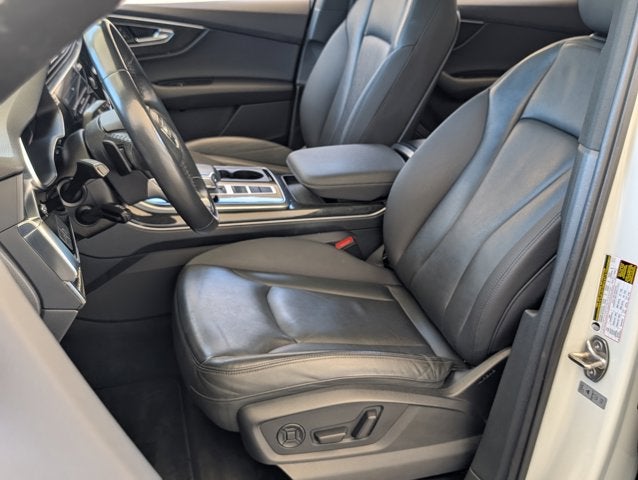 2022 Audi Q7 Premium Plus