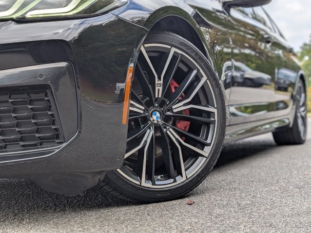 2022 BMW 5 Series 530i