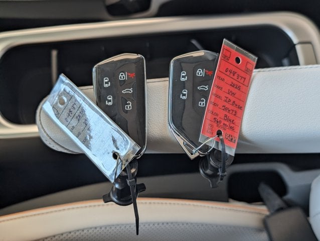 2025 Volkswagen ID. Buzz Pro S Plus