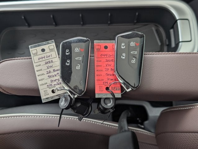 2025 Volkswagen ID. Buzz Pro S Plus