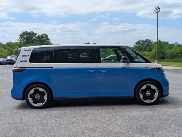 2025 Volkswagen ID. Buzz Pro S Plus