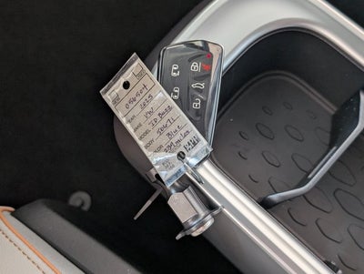 2025 Volkswagen ID. Buzz Pro S Plus