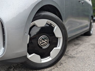 2025 Volkswagen ID. Buzz Pro S Plus