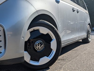 2025 Volkswagen ID. Buzz Pro S Plus