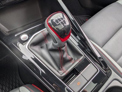 2024 Volkswagen Golf GTI 380 SE