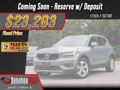 2021 Volvo XC40 Momentum