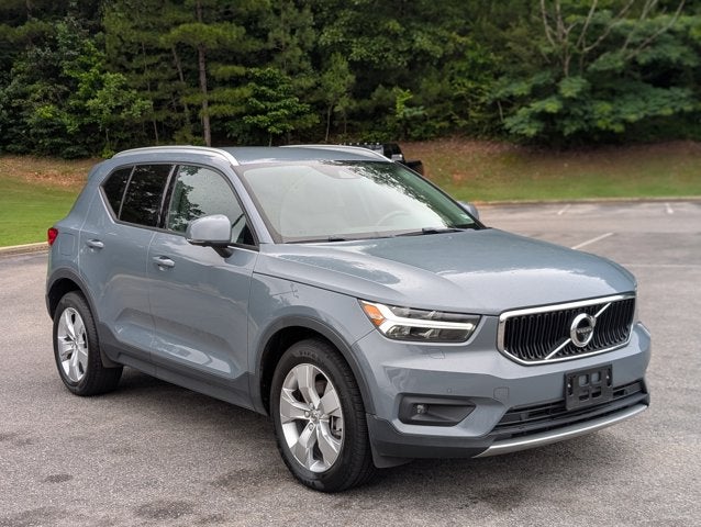 2021 Volvo XC40 Momentum