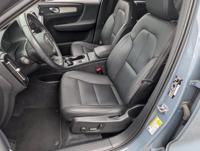 2021 Volvo XC40 Momentum