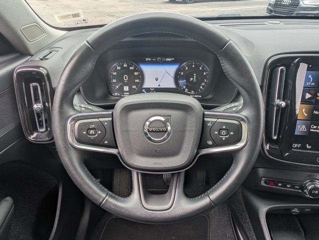2021 Volvo XC40 Momentum