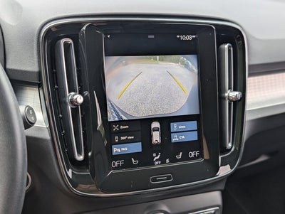 2021 Volvo XC40 Momentum