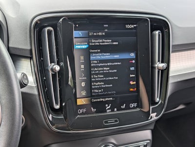 2021 Volvo XC40 Momentum