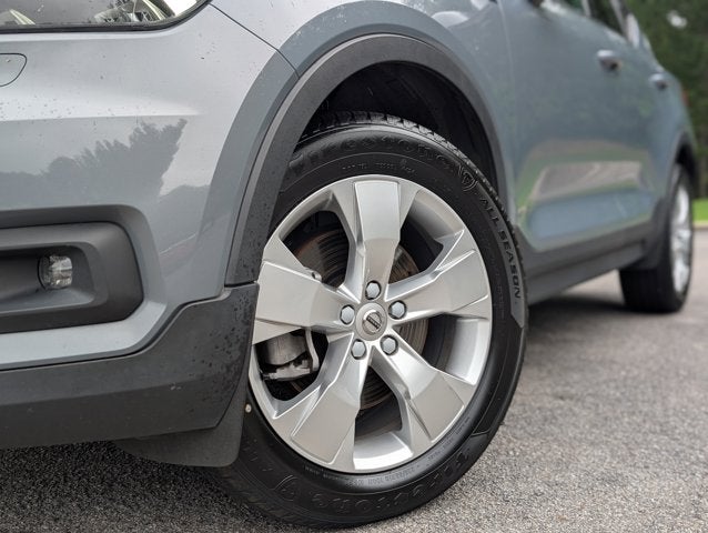 2021 Volvo XC40 Momentum