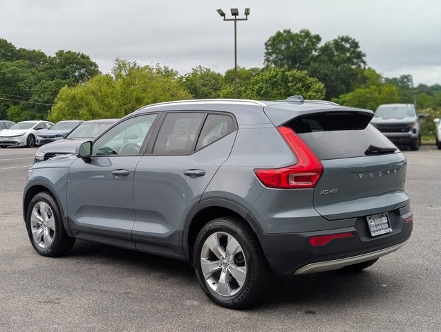 2021 Volvo XC40 Momentum