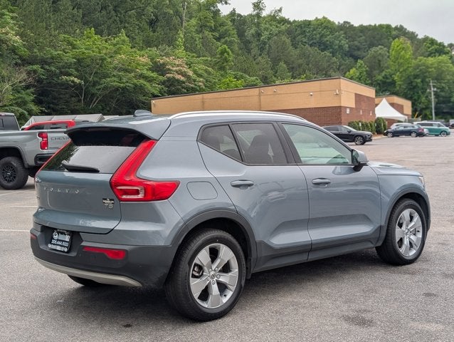 2021 Volvo XC40 Momentum