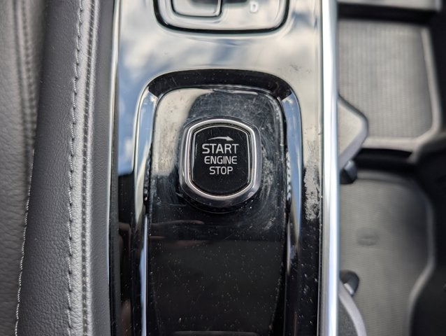 2024 Volvo XC90 Recharge Plug-In Hybrid Plus Bright Theme