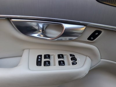 2023 Volvo XC90 Core