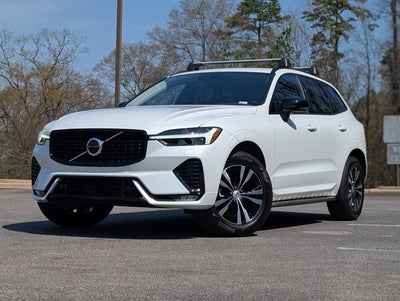 2024 Volvo XC60 Core Dark Theme