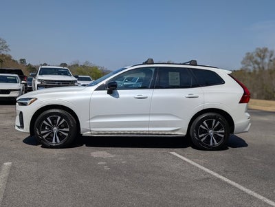 2024 Volvo XC60 Core Dark Theme