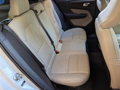 2024 Volvo XC40 Plus Bright Theme