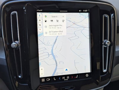 2024 Volvo XC40 Plus Bright Theme